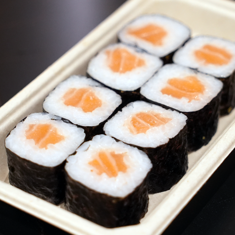 Salmon or Tuna Maki