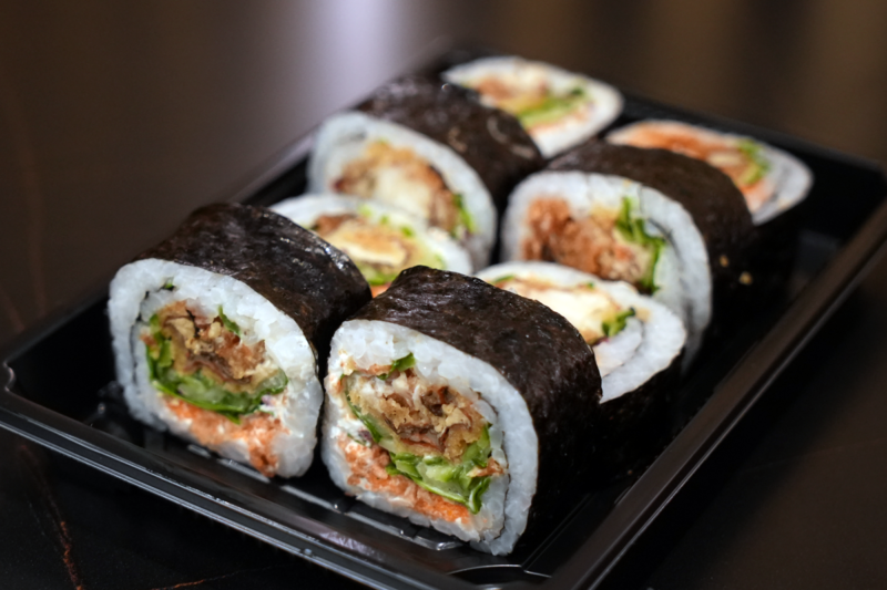 Yasaki Kakiage Vegetable Futomaki Roll